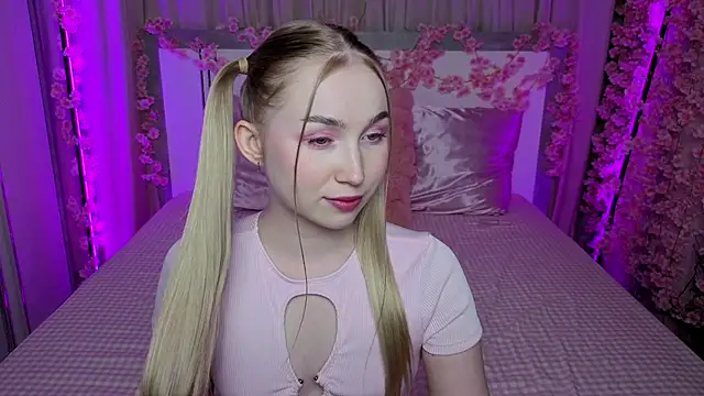 LilyStarlight's Live Chat Room