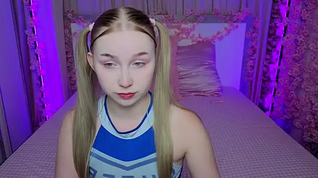 LilyStarlight Adlı Modelin Canlı Sohbet Odası