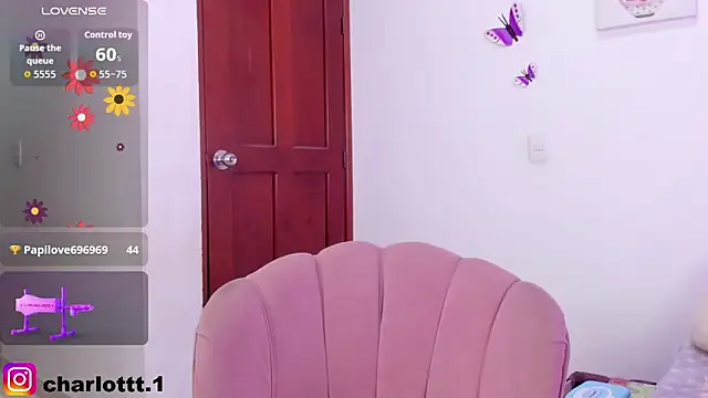 Živá chatovací místnost charlotte_250