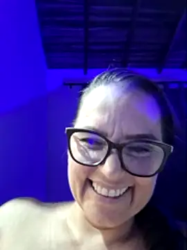 MariaPau_83 Adlı Modelin Canlı Sohbet Odası