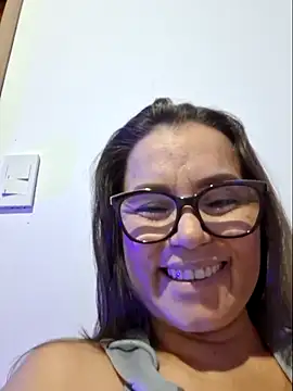 MariaPau_83's Live Chat Room