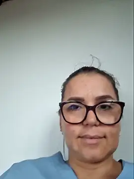 MariaPau_83 Adlı Modelin Canlı Sohbet Odası