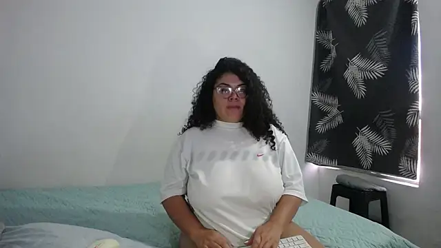 mabigomez00 Adlı Modelin Canlı Sohbet Odası