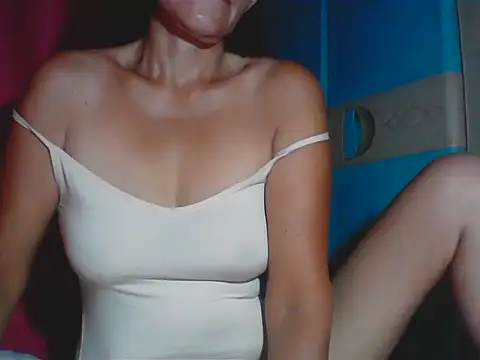 lovelycella3072 – Kamerová šou