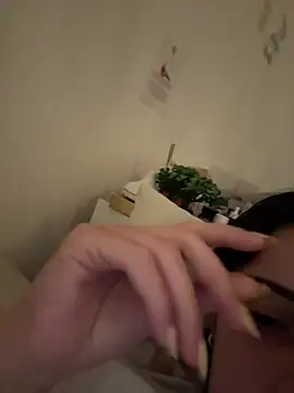 Prettylilgirll чат на живо