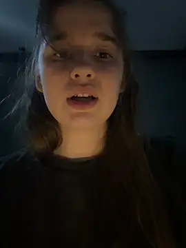 HornyGirlH чат на живо