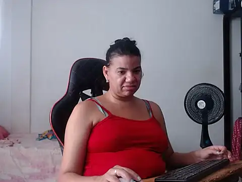 Adriana_0312 Adlı Modelin Canlı Sohbet Odası