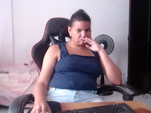 Adriana_0312 Live Chatraum