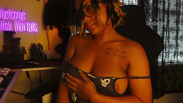 DreaLaLuna Live Chatraum