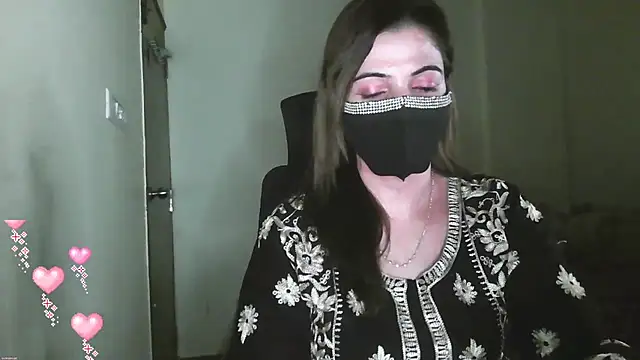 Cute_Sonii's Live Chat Room