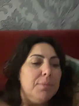 חדר צ'אט בשידור חי של Emma_roqueen