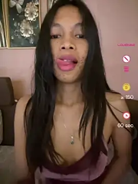 missuua Adlı Modelin Canlı Sohbet Odası