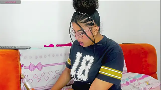 moana_taylor লাইভ চ্যাট রুম