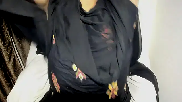 غرفة دردشة TheShyGirl_ المباشرة