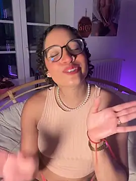 Živá chatovací místnost Lauyako_974