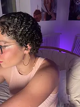 Lauyako_974 – Naživo XXX chat