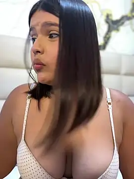 Lia_sexx 现场聊天室