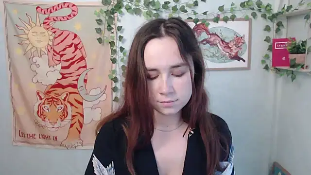חדר צ'אט בשידור חי של VeryVeryVeryShy_