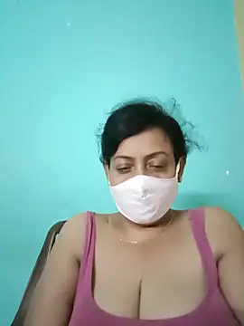 love_suman Adlı Modelin Canlı Sohbet Odası