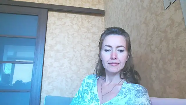 חדר צ'אט בשידור חי של NicoleEunice87