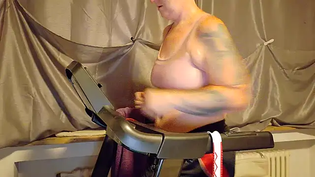 wetgerman_2's Live Chat Room
