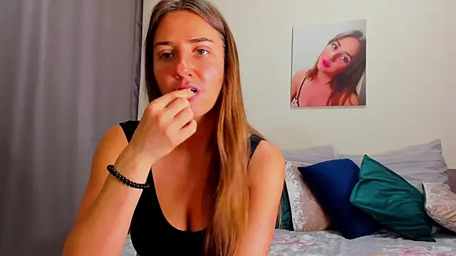 Squishy_Goddess 现场聊天室