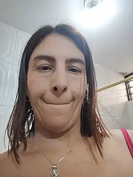 isa_kiss – Naživo chatovacia miestnosť