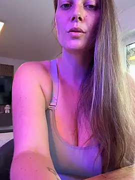 Živá chatovací místnost newMichelle