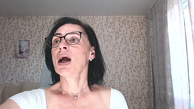 MatriarchDomain Cameră chat live