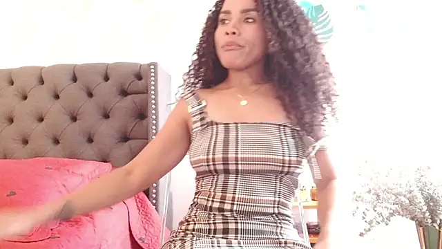 Valentina-Ferrer – Naživo XXX chat