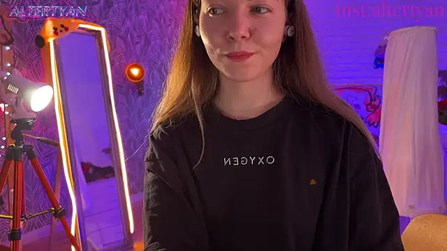 Živá chatovací místnost altertyan