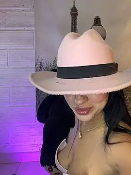 Sala de chat en directo de Victoria_adaams