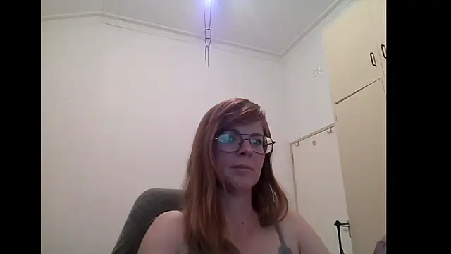 SavannaGirly live sex-cam show