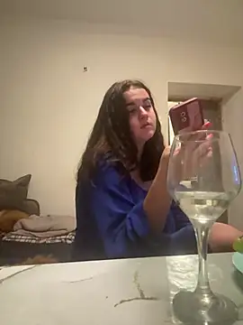Živá chatovací místnost Rozaaaaforyoubigboob