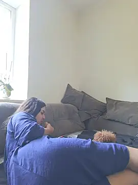 Rozaaaaforyoubigboob – live chatrum