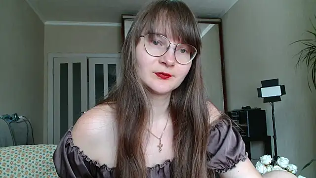 Sala de chat ao vivo de KiraGoldens