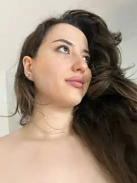 baddieem Adlı Modelin Canlı Sohbet Odası