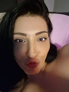 AryaSummersReal – live chatrum