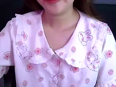 Bee_2k লাইভ চ্যাট রুম
