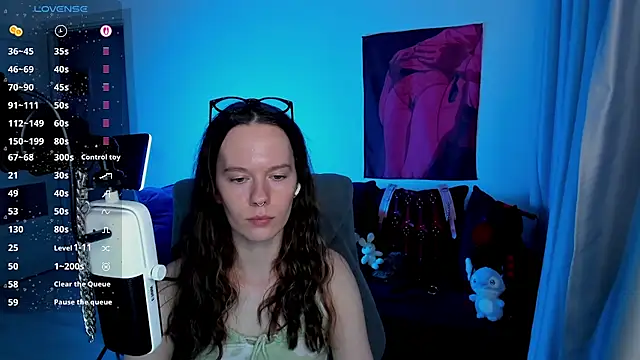 Vulgar_Tamer's Live Chat Room