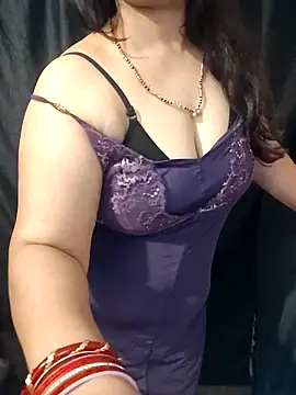 חדר צ'אט בשידור חי של seema4xxxfun