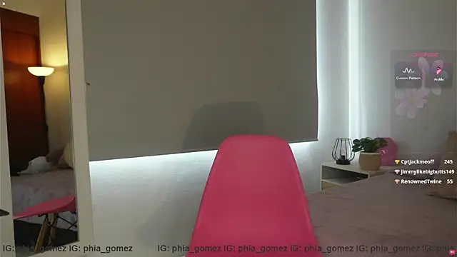 Živá chatovací místnost whitneyhot