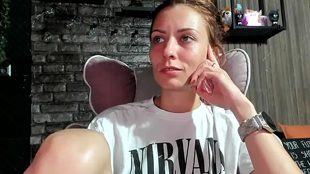 karo123421's Live Chat Room