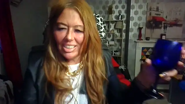 Hungry4CumUK – live chatrum