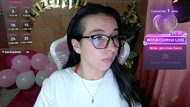 Maggie_Fox3's Live Chat Room