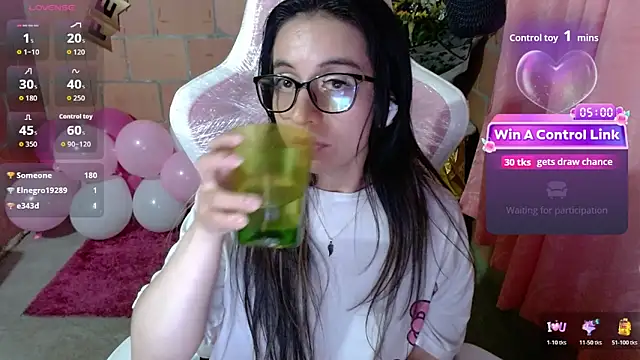 Maggie_Fox3n Live chat-huone