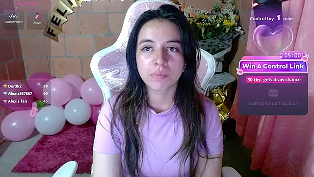 חדר צ'אט בשידור חי של Maggie_Fox3