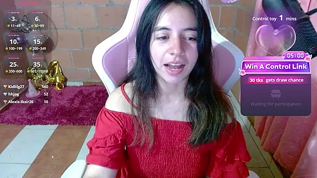 Maggie_Fox3's Live Chat Room
