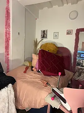 Chat soba uživo modela karinacortes