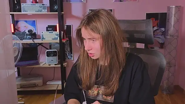 _AnnaStark_'s Live Chat Room